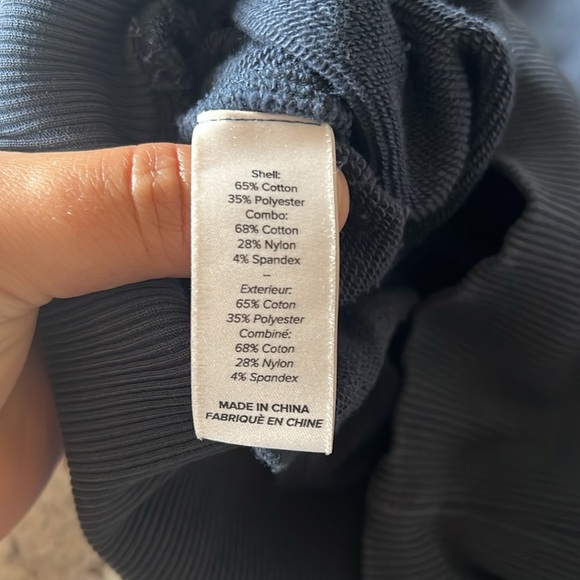 Cinq à Sept Black and White Puff Sleeve Sweatshirt - Picture 4 of 6